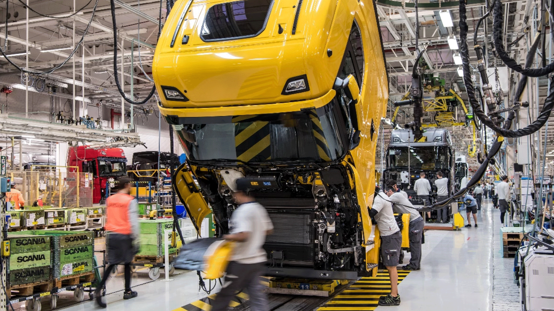Projeção de vendas com Inteligência Artificial para otimizar a produção de caminhões